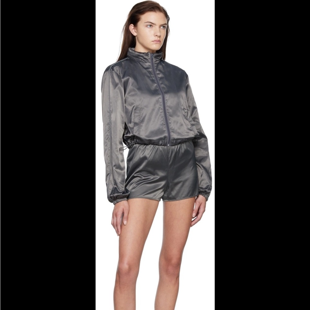 SKIMS NWT Utility Sport Shorts Color Gunmetal Sz XSmall